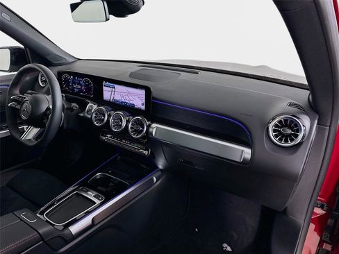 Used 2026 Mercedes-Benz GLB 250 4MATIC image 65