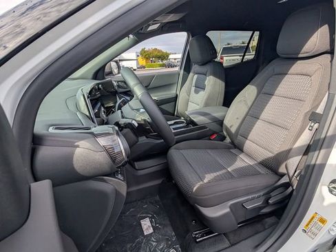New 2026 Chevrolet Equinox LT AWD/4WD image 4