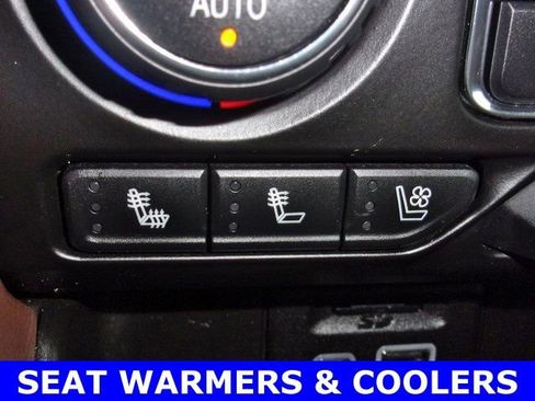 Used 2021 Chevrolet Tahoe High Country w/ Premium Package image 12