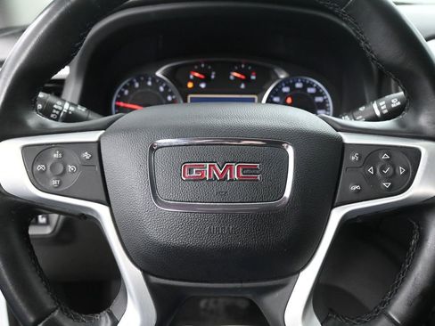 Used 2023 GMC Acadia SLT image 30