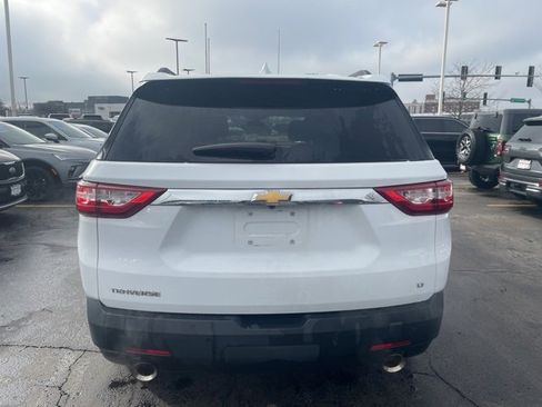 Used 2019 Chevrolet Traverse LT image 3