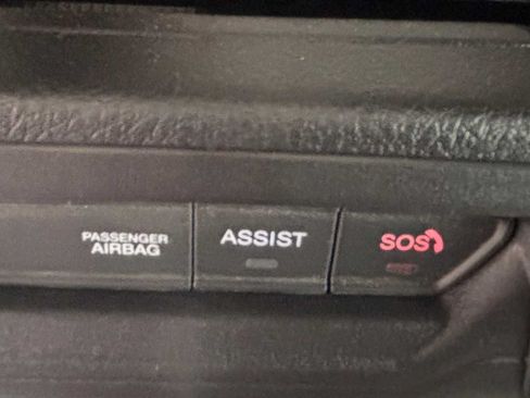 Certified 2025 Jeep Wrangler Unlimited Sahara AWD/4WD image 35