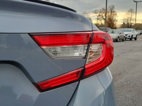 Used 2021 Honda Accord Sport image 7