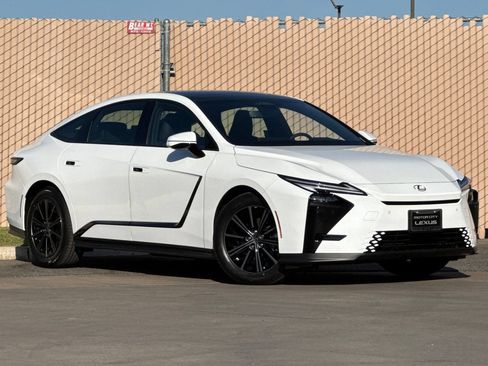 New 2026 Lexus ES 350h w/ Convenience Package FWD image 2