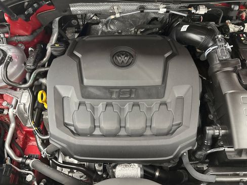Used 2022 Volkswagen Tiguan SE image 25