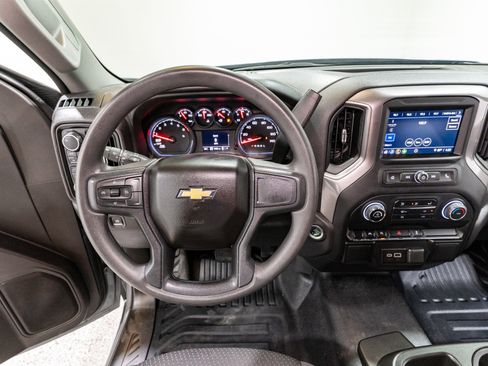 Used 2025 Chevrolet Silverado 1500 W/T w/ Trailering Package AWD/4WD image 15