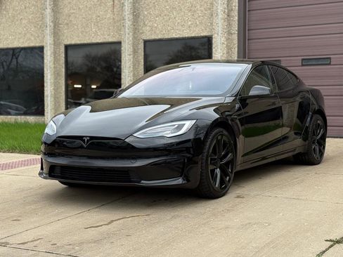 Used 2021 Tesla Model S Plaid image 3