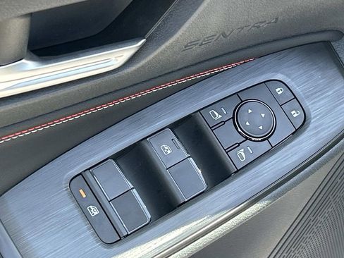 New 2026 Nissan Sentra SR w/ Floor Mat Package FWD image 14