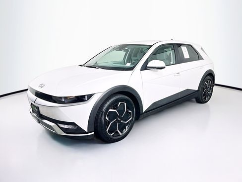 Used 2024 Hyundai Ioniq 5 SEL image 3