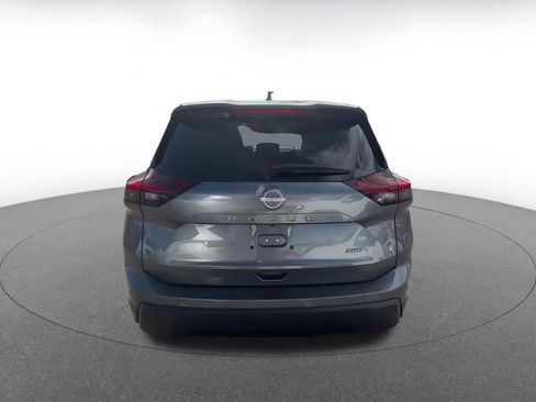 Used 2025 Nissan Rogue SV AWD/4WD image 12