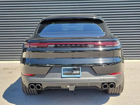 New 2026 Porsche Cayenne Coupe image 4