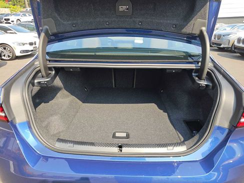 Used 2026 BMW i5 eDrive40 image 16