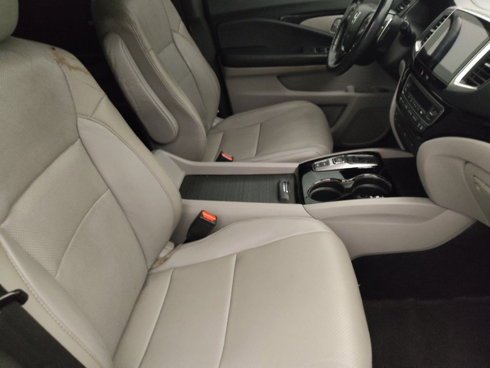 Used 2017 Honda Pilot Elite image 21