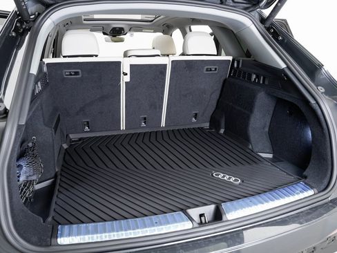 New 2025 Audi Q5 Premium image 23