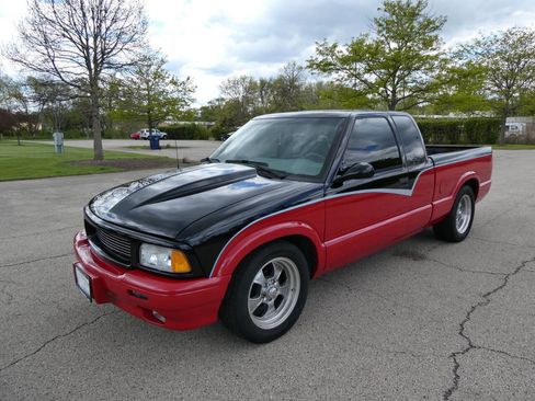 Used 1997 GMC Sonoma SLS w/ Sport Marketing Option Pkg RWD image 1