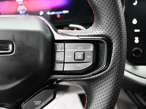 Used 2025 Dodge Charger R/T w/ Sun & Sound Package image 19