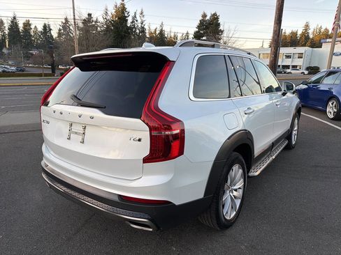 Used 2016 Volvo XC90 T6 Momentum image 8