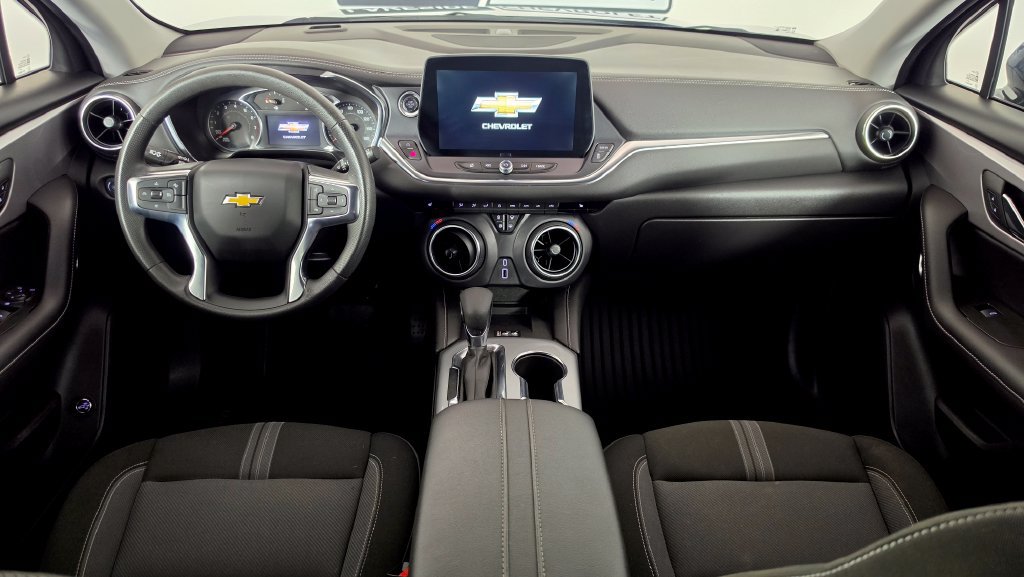 Used 2025 Chevrolet Blazer LT w/ Redline Edition FWD image 32