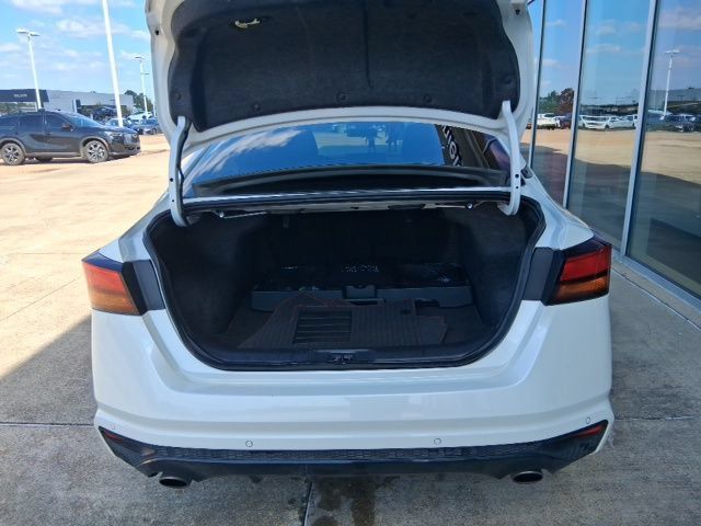 Certified 2024 Nissan Altima 2.0 SR FWD image 7