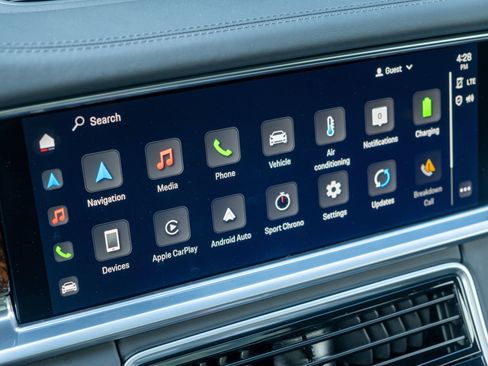 Certified 2023 Porsche Panamera AWD/4WD image 26