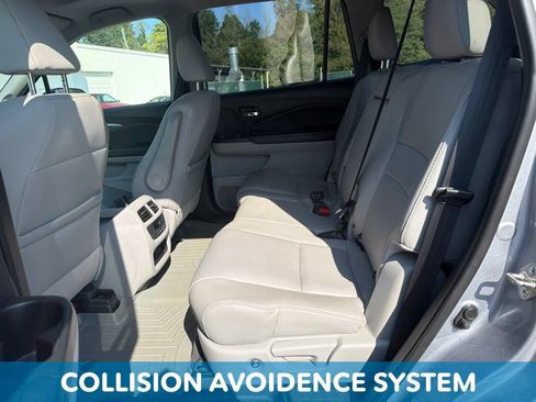 Used 2017 Honda Pilot EX-L image 11