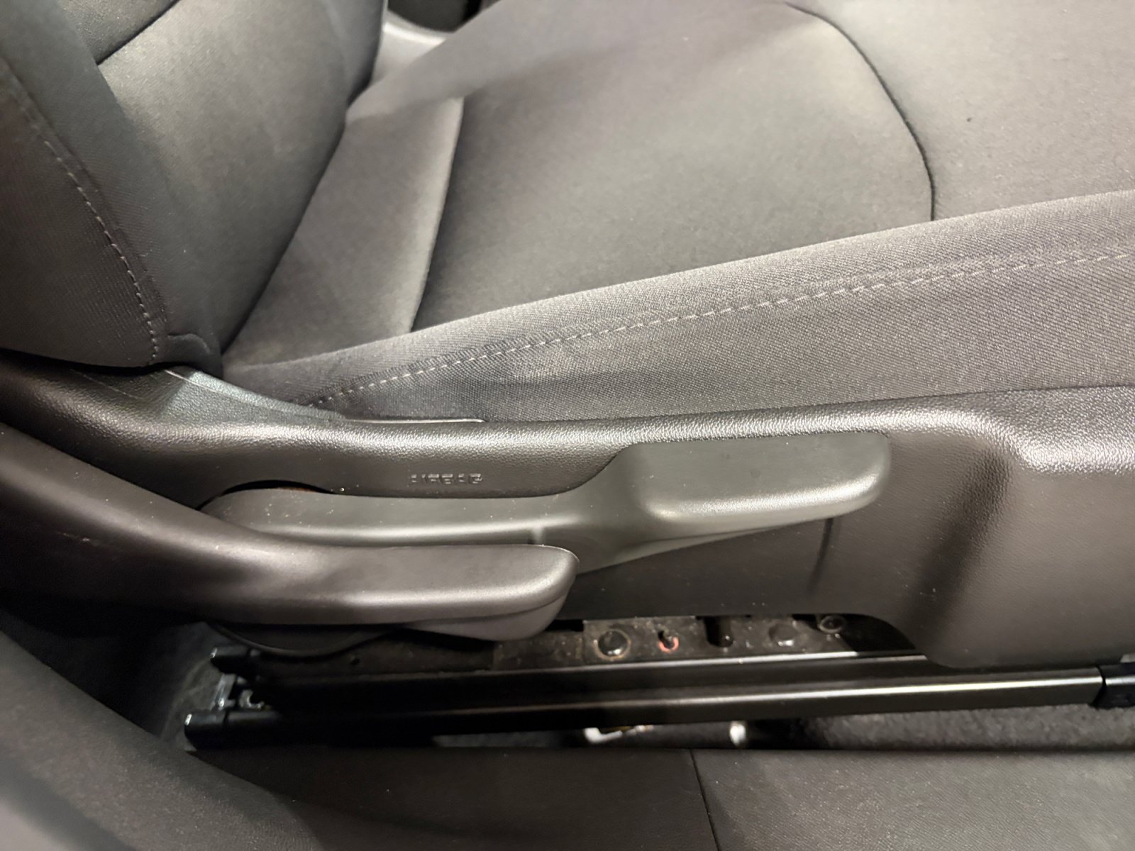 Used 2022 Chevrolet Malibu LT FWD image 33