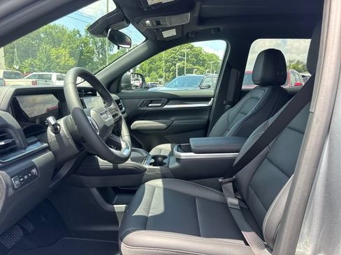 New 2026 GMC Terrain Elevation w/ Elevation Premium Package FWD image 13