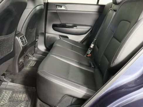 Used 2020 Kia Sportage EX image 17