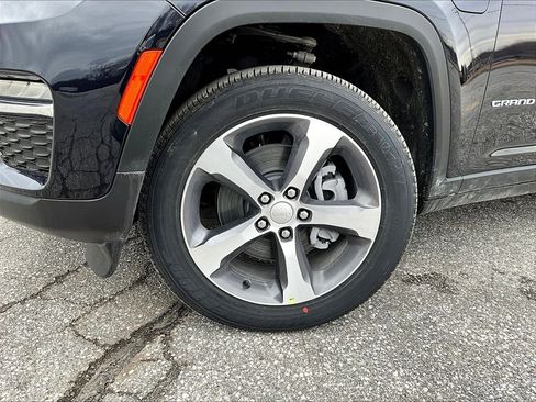 New 2024 Jeep Grand Cherokee Limited 4xe AWD/4WD image 8