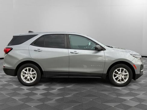 Certified 2023 Chevrolet Equinox LS w/ LS Convenience Package FWD image 6