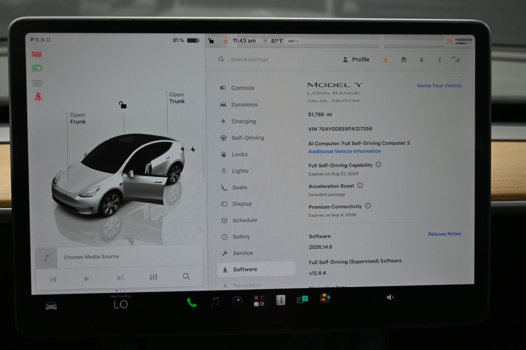 Used 2023 Tesla Model Y Long Range AWD/4WD image 31