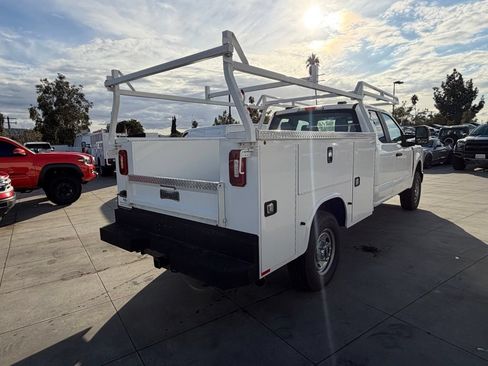 New 2023 Ford F250 XL w/ XL Chrome Package AWD/4WD image 5