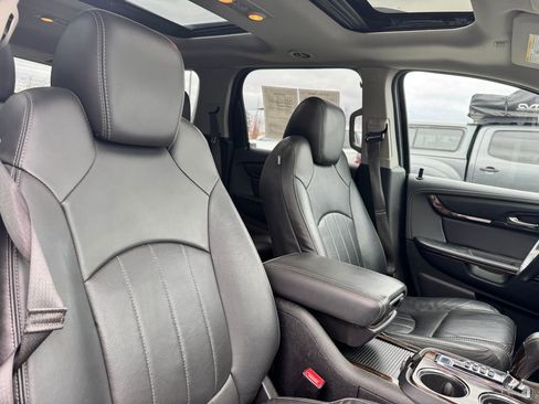 Used 2016 GMC Acadia Denali image 42