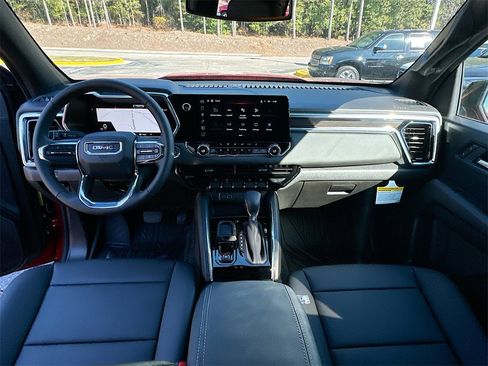 New 2026 GMC Canyon Elevation w/ Convenience Package image 3
