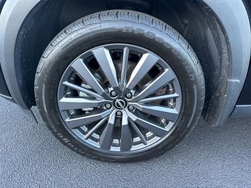 Used 2024 Nissan Pathfinder SL w/ SL Premium Package image 32