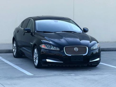 Used 2013 Jaguar XF 3.0 RWD image 9