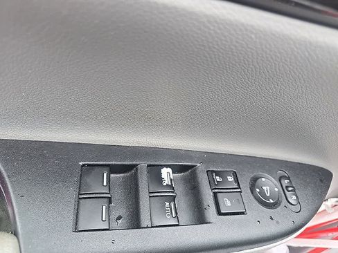 Used 2016 Honda Accord EX-L image 9