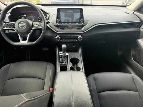 Used 2020 Nissan Altima 2.5 S FWD image 14
