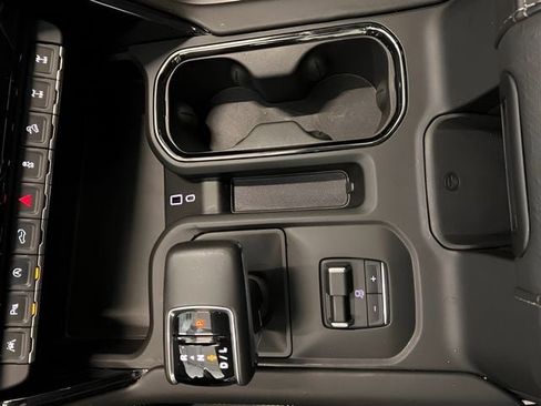 Certified 2022 GMC Sierra 1500 AT4X image 31