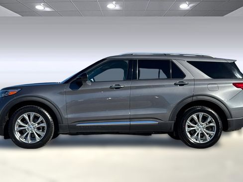 Used 2023 Ford Explorer Limited image 7