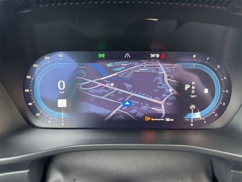 Certified 2025 Volvo XC40 B5 Plus image 21