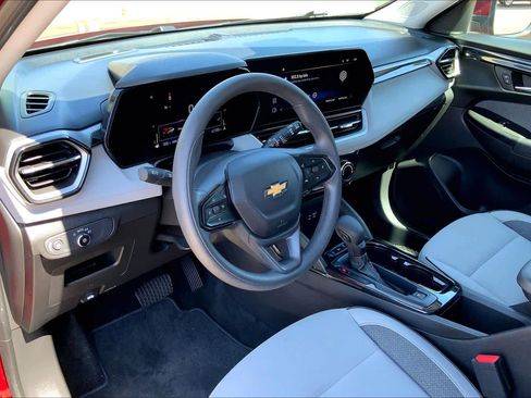 Used 2025 Chevrolet TrailBlazer LT image 18