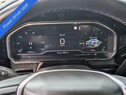 Certified 2025 GMC Sierra 1500 SLT image 26