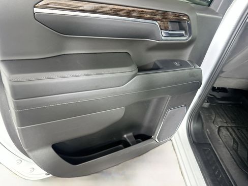 Used 2024 GMC Sierra 1500 Elevation image 26
