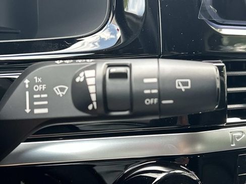 New 2026 Nissan Pathfinder SL FWD image 32