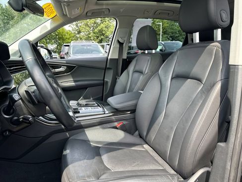 Used 2024 Audi Q7 3.0T Premium Plus AWD/4WD image 44