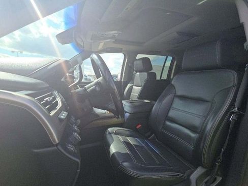 Used 2018 GMC Yukon XL Denali w/ Denali Ultimate Black Edition image 5