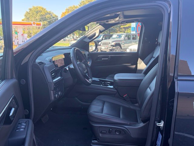Used 2025 Chevrolet Tahoe RST w/ RST Capability Package AWD/4WD image 15