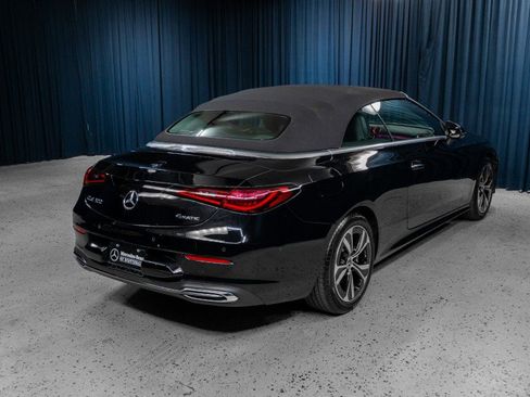 Used 2025 Mercedes-Benz CLE 300 4MATIC Cabriolet image 8