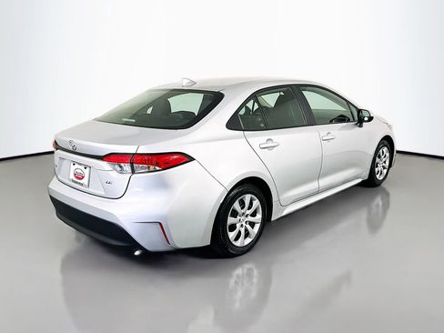 Certified 2025 Toyota Corolla LE FWD image 5